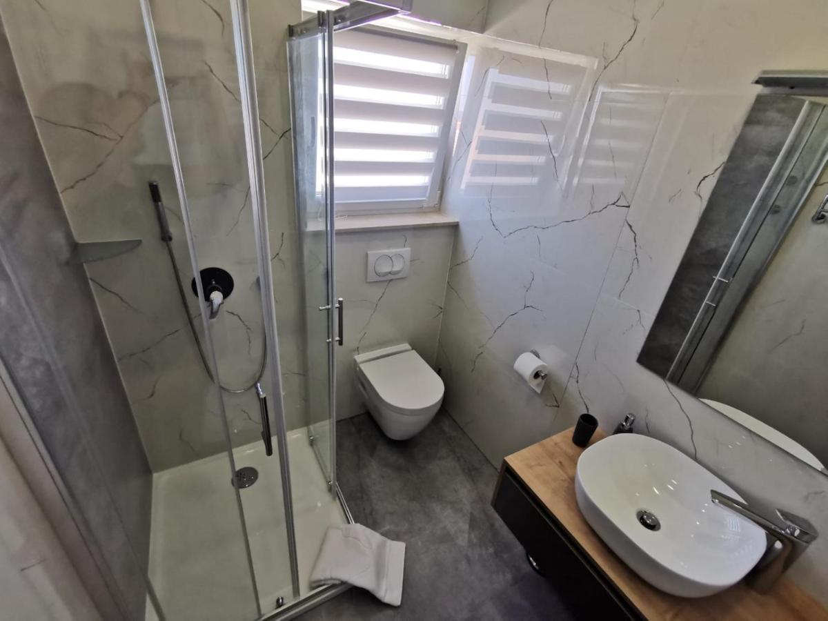 New Nikolina 4 Star Apartment Mali Losinj Exterior photo
